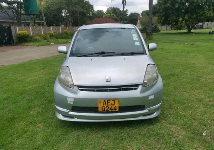 Toyota Passo
$2800
Quick sale🔥🔥🔥
Auto trans
133k mileage
Clean all around 
Body kit
Smooth drive
Vic falls deals
App or call
0783666294