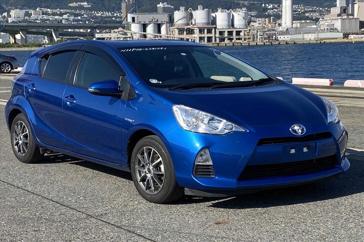 toyota-aqua-for-sale-in-zimbabwe-toyota-aqua-hybrid