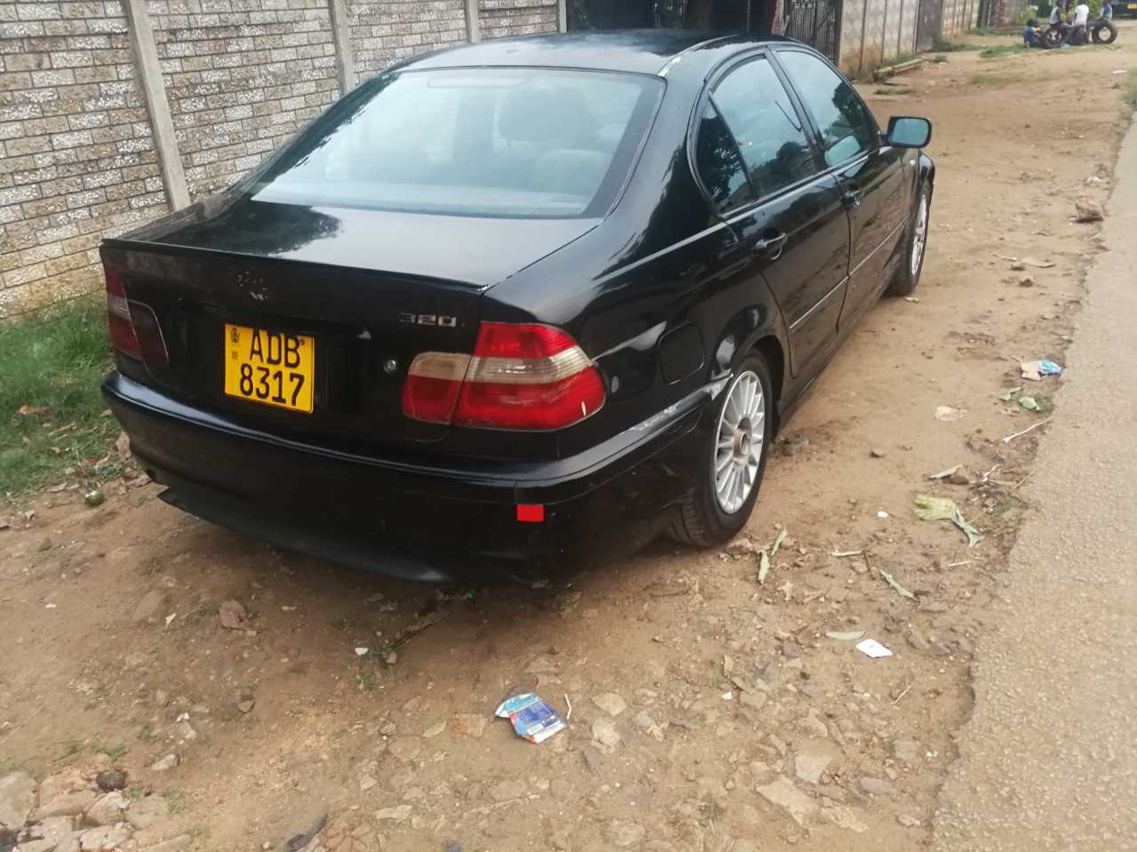 A picture of BMW 320i 