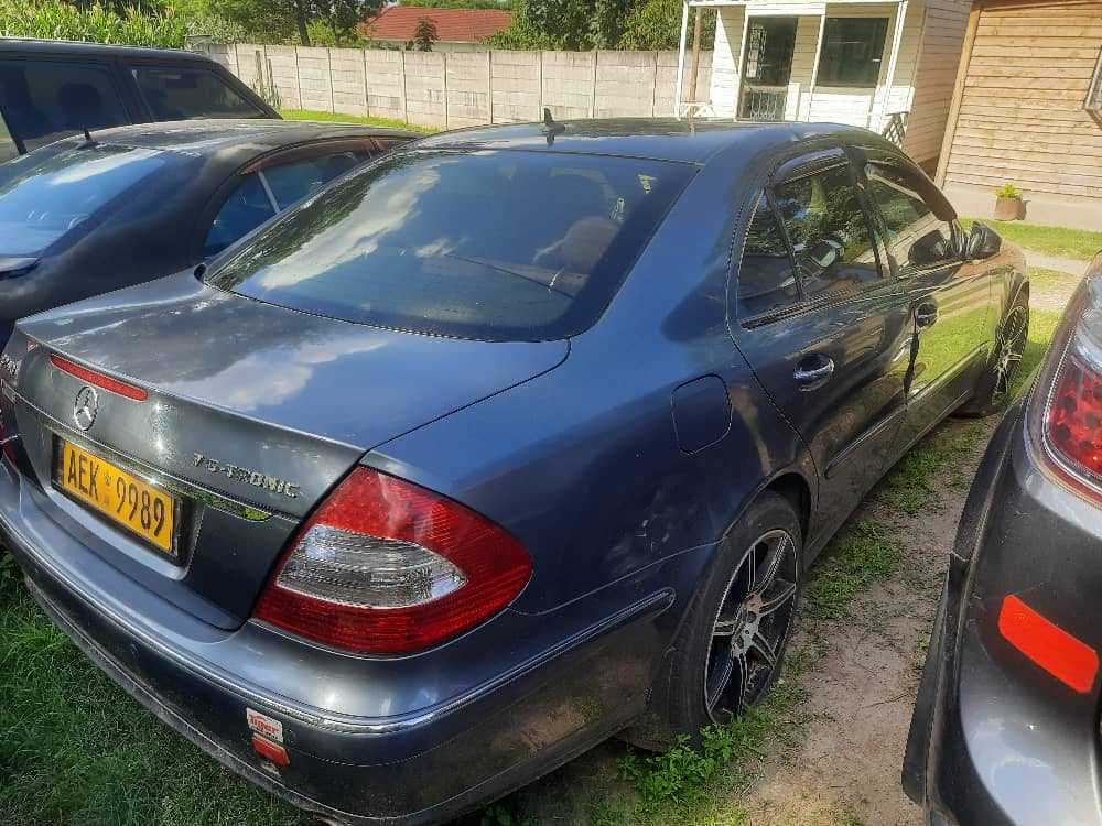 A picture of Mercedes Benz E230