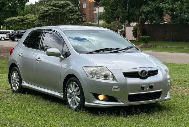 Toyota auris
Recent import
$5500
Auto trans
Push to start
Mirror indicator
Smooth drive
H town deal
App or call
0783666294
