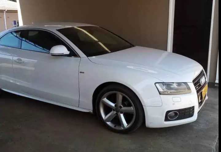 Audi A5 quattro sport
$9000
Quick sale 🔥🔥🔥
150k mileage
3.2l engine 
Clean all around
Smooth drive
H town deal
App or call 
0783666294