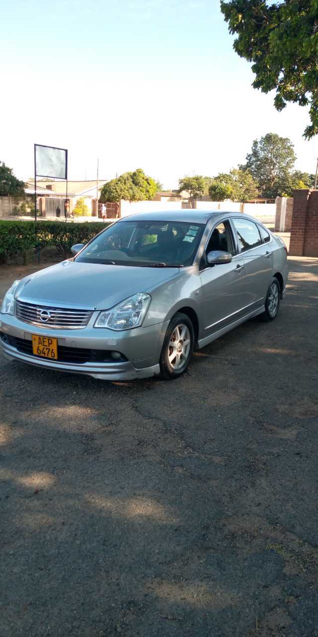 A picture of Nissan sulphy 