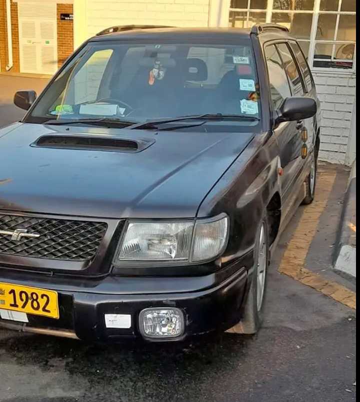 A picture of Subaru Forester 2500 Manual trans Powerful ride Smooth drive 