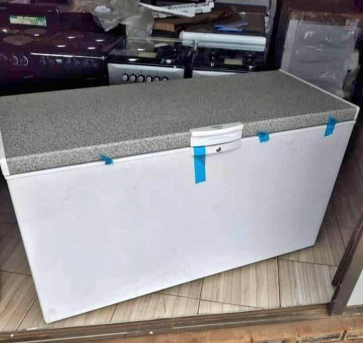 DEFY CF530 CHEST FREEZER