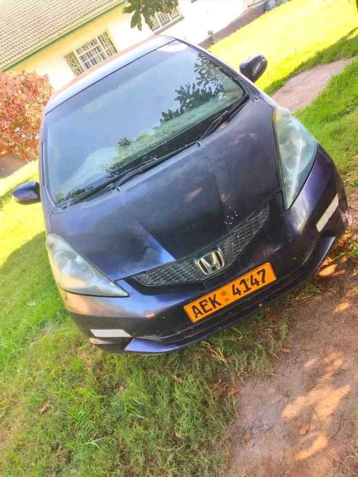 Honda fit newshape
$4500
Auto trans
Very clean
Low mileage
Smooth drive
Solid suspension
H town deal
0783666294