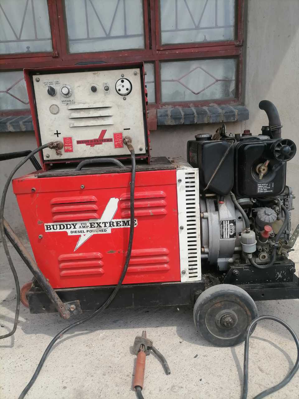A picture of Diesel powered welding machine 
