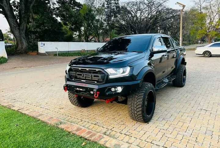 Ford raptor 2020 version
Recently imported
$80 000
Auto trans
23k mileage
2l turbo 
Solid suspension
Brand new
Vic falls deals
App or call
0783666294
