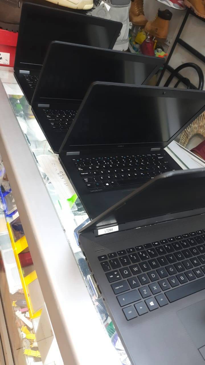 A picture of Dell latitude E7270 Ultrabook 