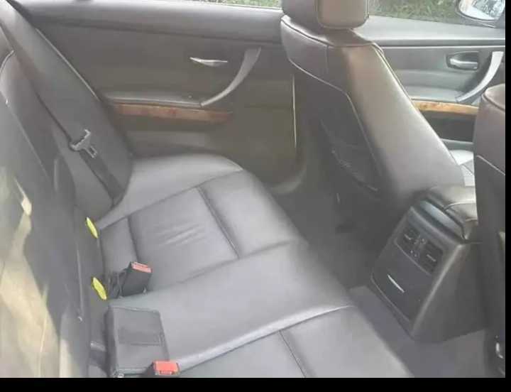 A picture of Bmw 325i e90 6000 neg Auto trans Very clean Good