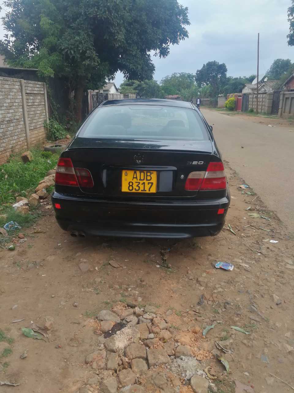 A picture of BMW 320i 
