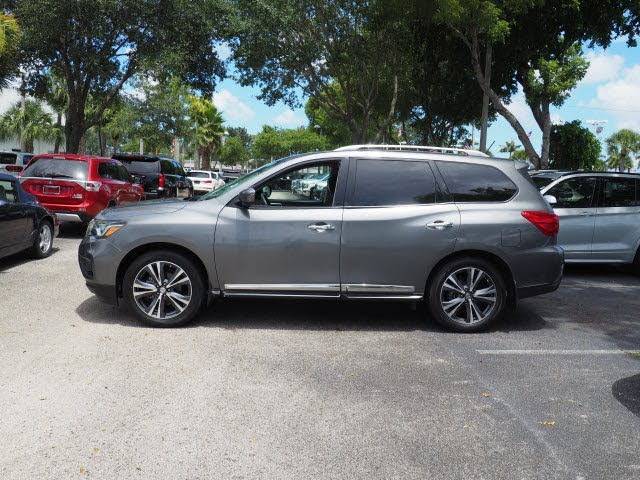 A picture of 2017 Nissan Pathfinder Platinum Full Option for sale