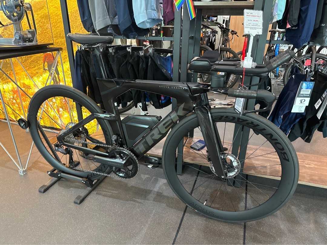 A picture of 2023 Specialized Turbo Levo Alloy