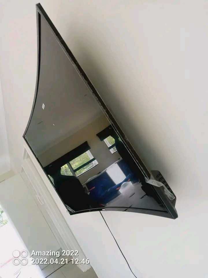 SAMSUNG 70" SMART CURVED TV 💥💥