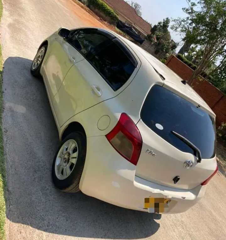 A picture of Toyota vits Newshape 3500 Quick sale Auto trans Low mileage