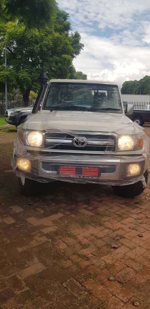 Brand New 2022 Toyota Land Cruiser 79 series 4.5D V8 LX 70th Edition