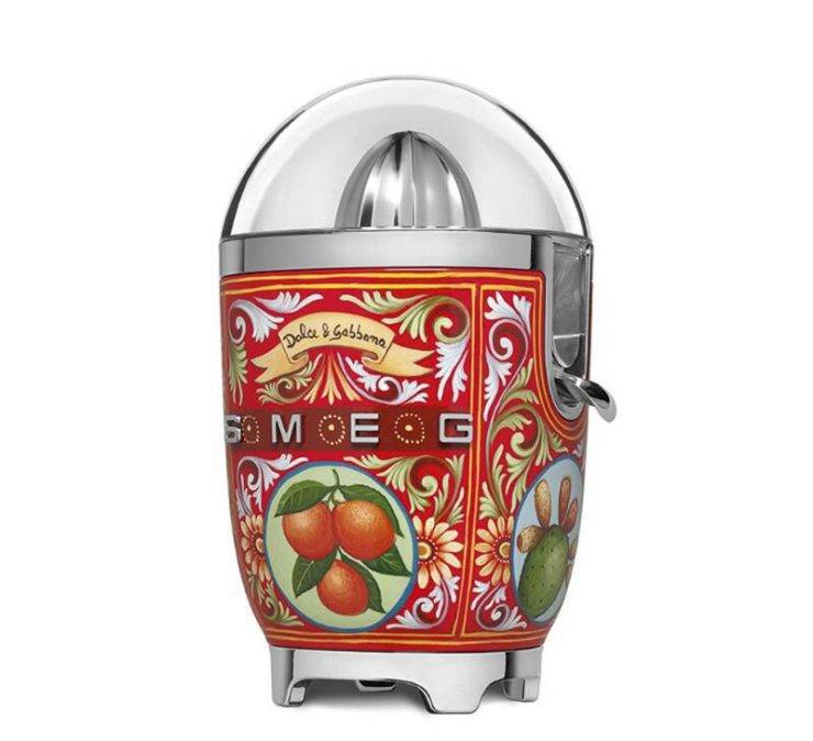 A picture of smeg CJF01DGSA DOLCE GABBANA CITRUS JUICER