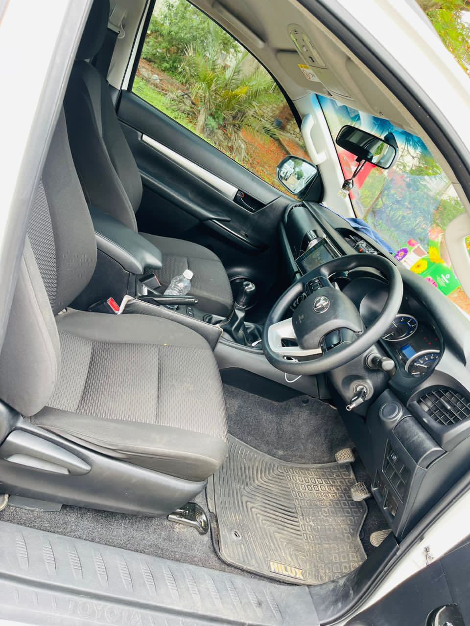 A picture of Toyota Raider king cab 