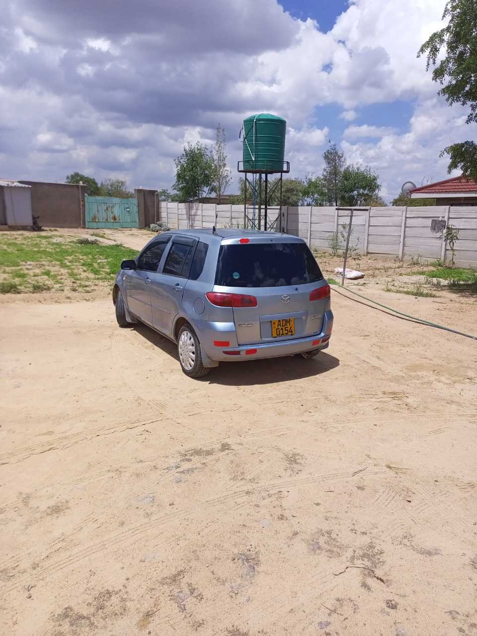 A picture of Mazda Demio 2