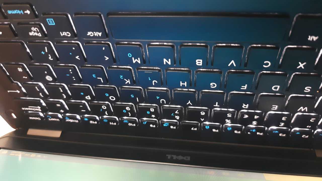 A picture of Dell latitude E7270 Ultrabook 