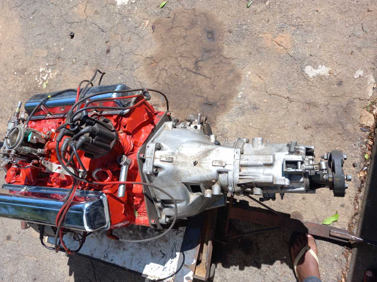 A picture of V8 chevy engine 
