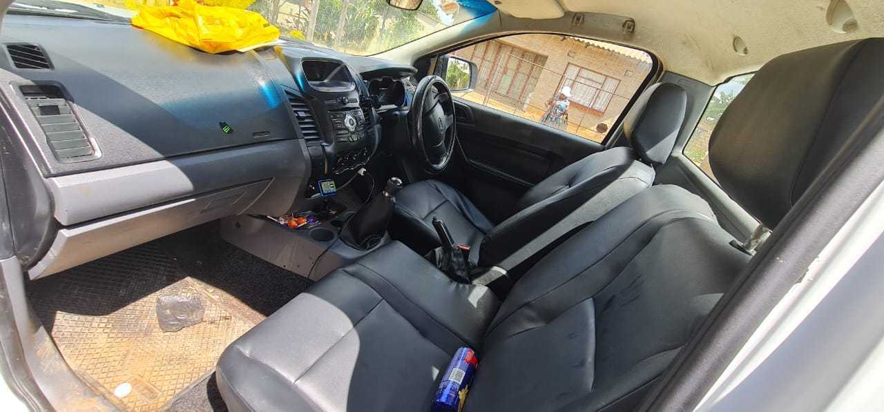 A picture of Ford ranger 2.2 2014 model 4x4 T6