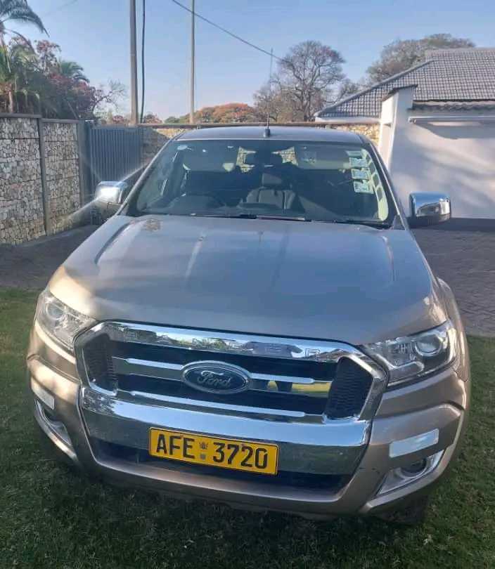 2018 Ford Ranger T7 

$35 000 negotiable 

In immaculate cosmetic and mechanical condition 
One owner from new 
Engine Size : 2.2 litre diesel 
Transmission : Manual 
Interior : cloth 
Milelage : 71500 Kms

Call or whatsapp me on 0783666294