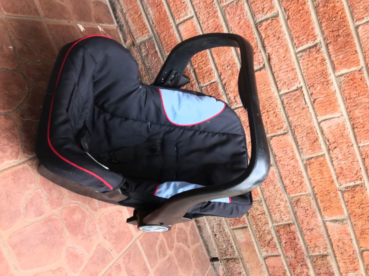 A picture of Baby car seat