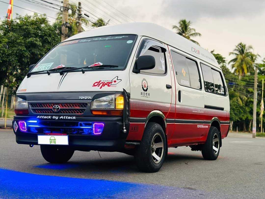 Toyota hiace 