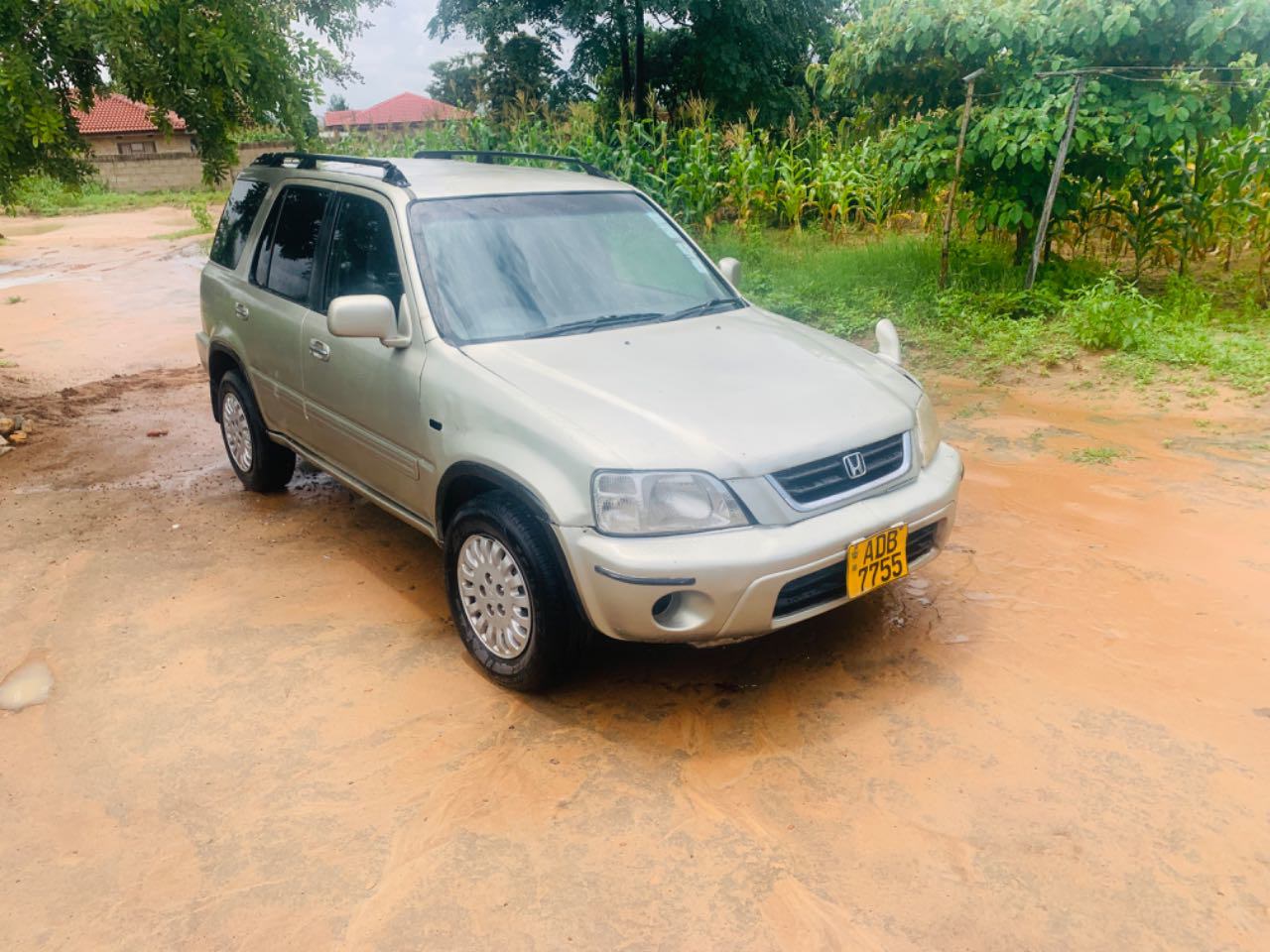 A picture of Honda CRV RD1 Daily Runner .Neat Interior Price 1500