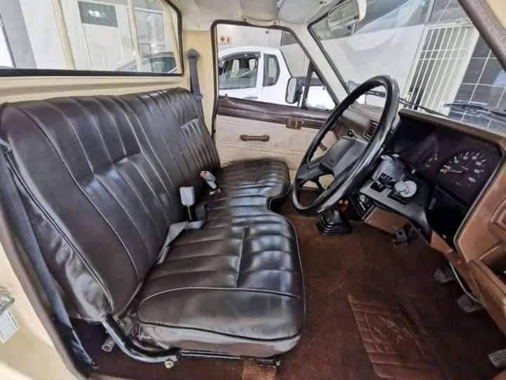 A picture of Toyota hilux single cab 