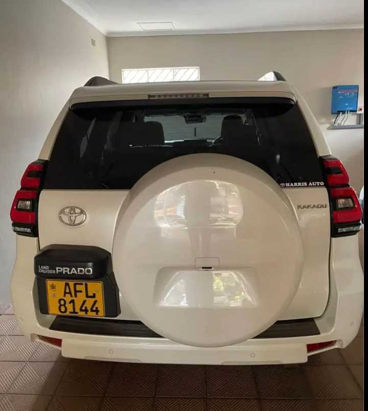 A picture of Toyota Prado Australian spec 100 000 negotiable Auto trans