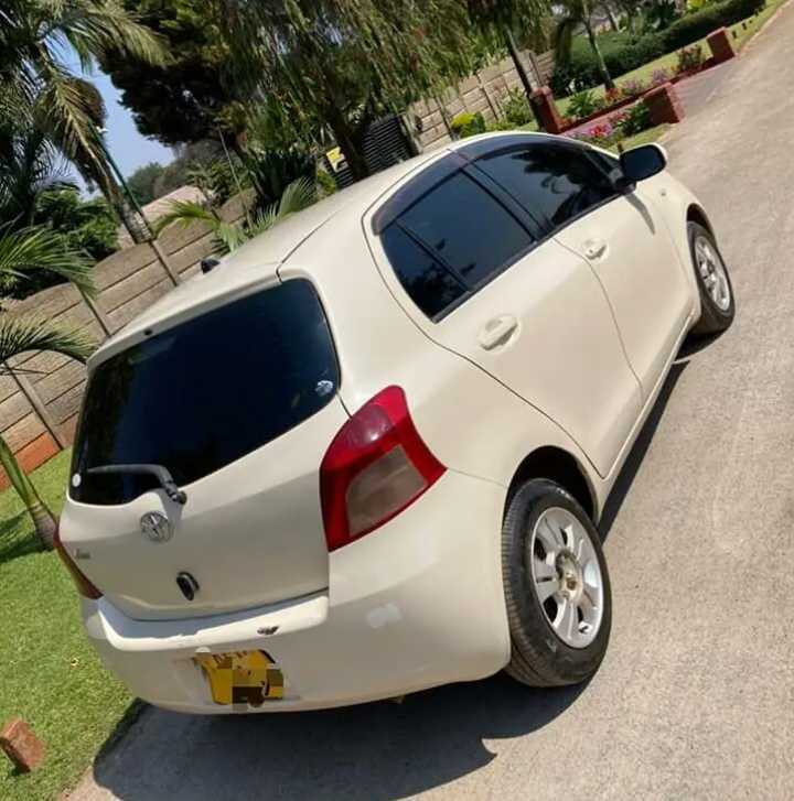 A picture of Toyota vits Newshape 3500 Quick sale Auto trans Low mileage